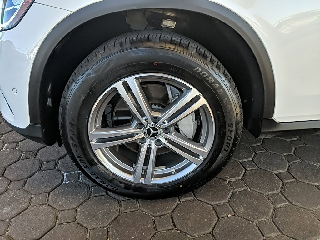 Used 2022 Mercedes-Benz GLC 300 4MATIC image 9