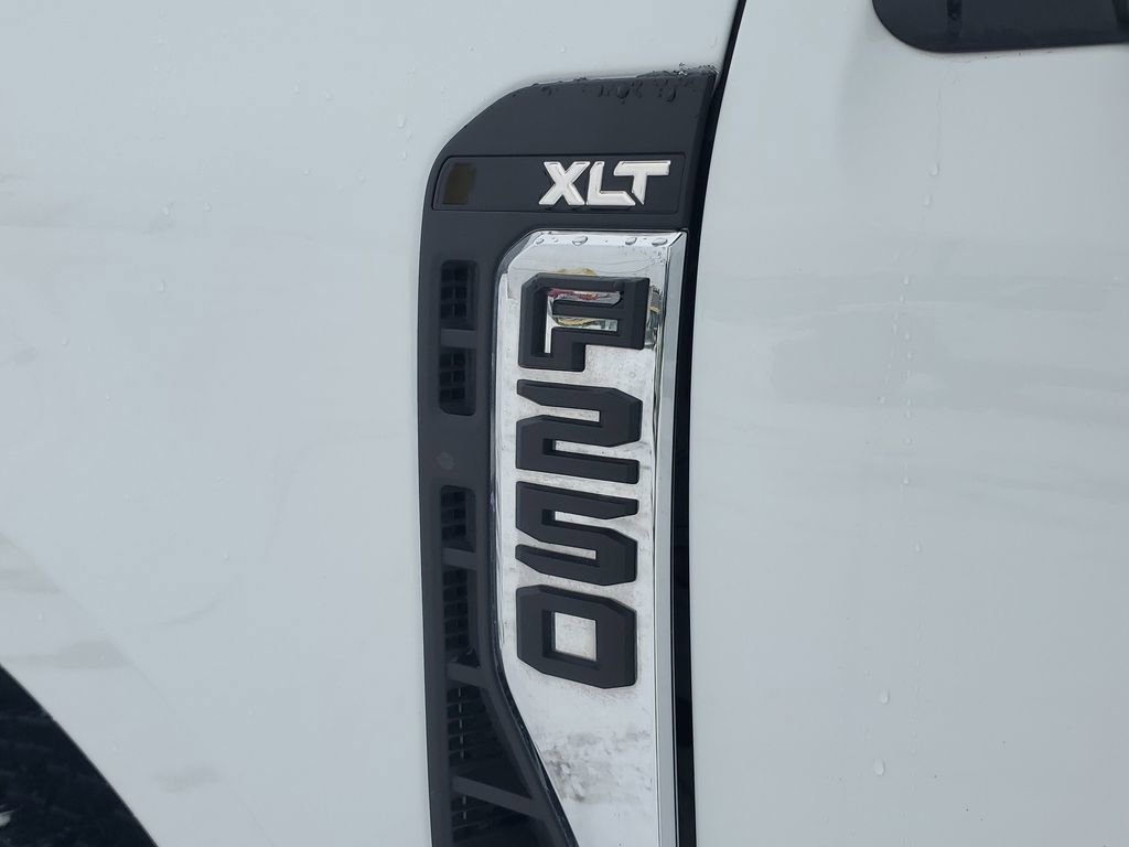 Certified 2025 Ford F250 XLT image 7