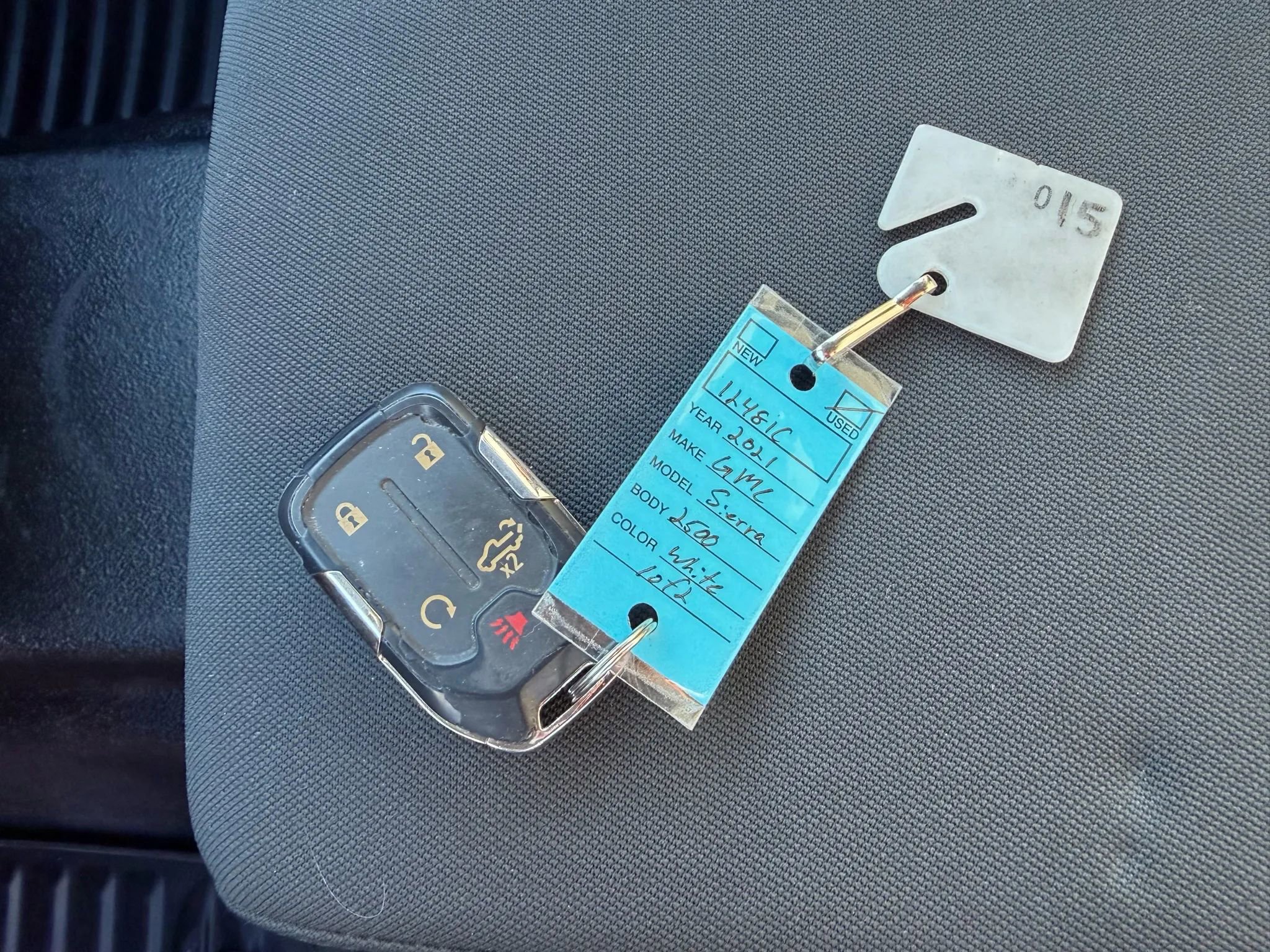 Used 2021 GMC Sierra 2500 SLE image 2