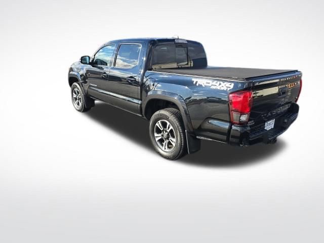 Used 2019 Toyota Tacoma TRD Sport image 5