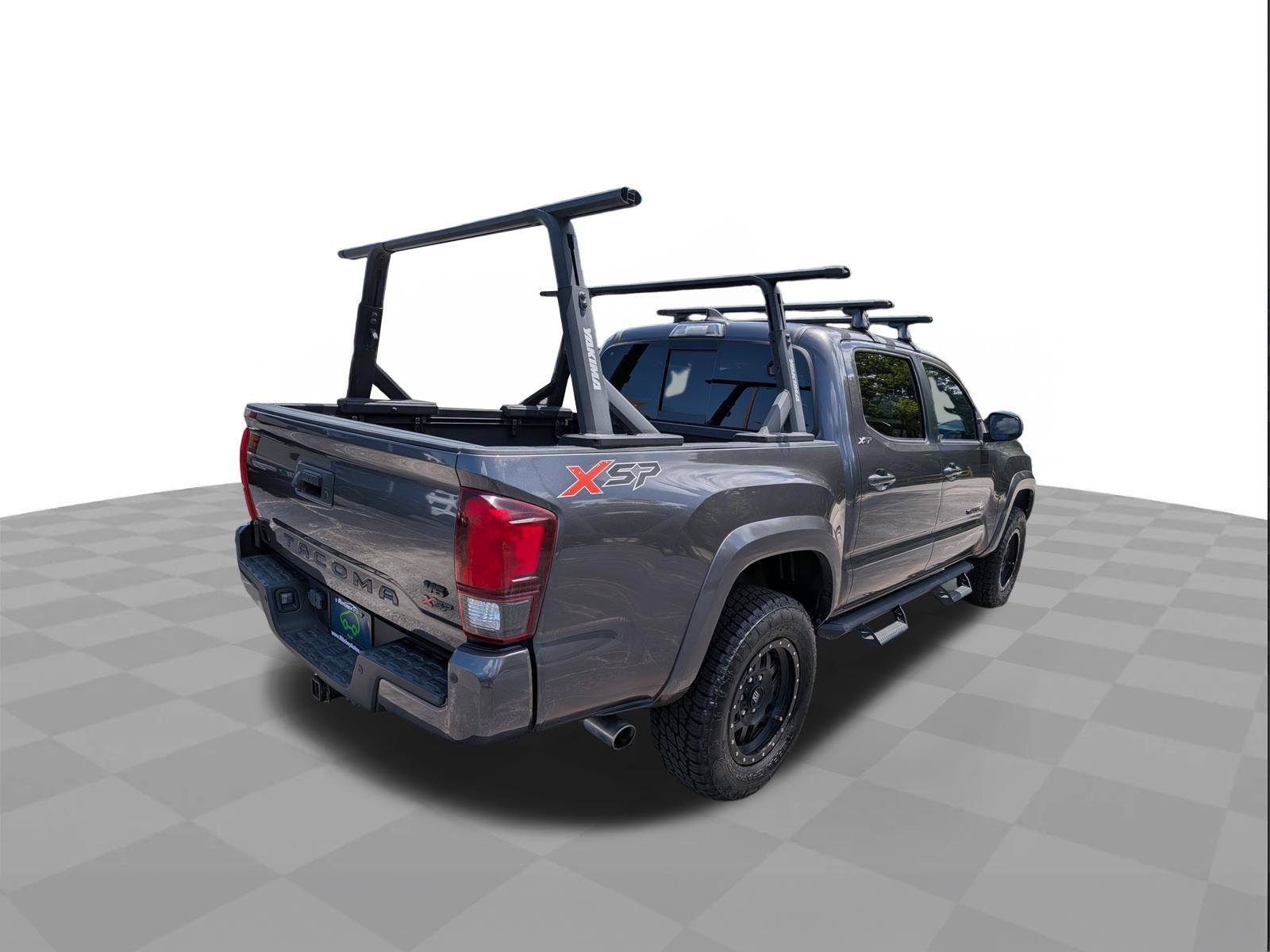 Used 2018 Toyota Tacoma SR5 RWD image 4