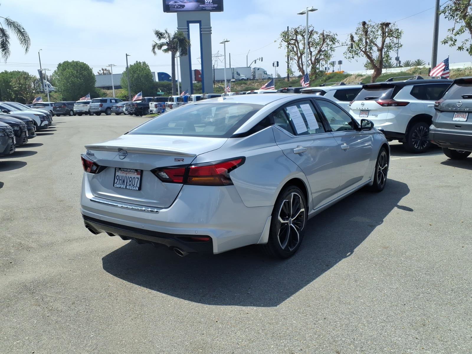 Certified 2023 Nissan Altima 2.5 SR FWD image 7