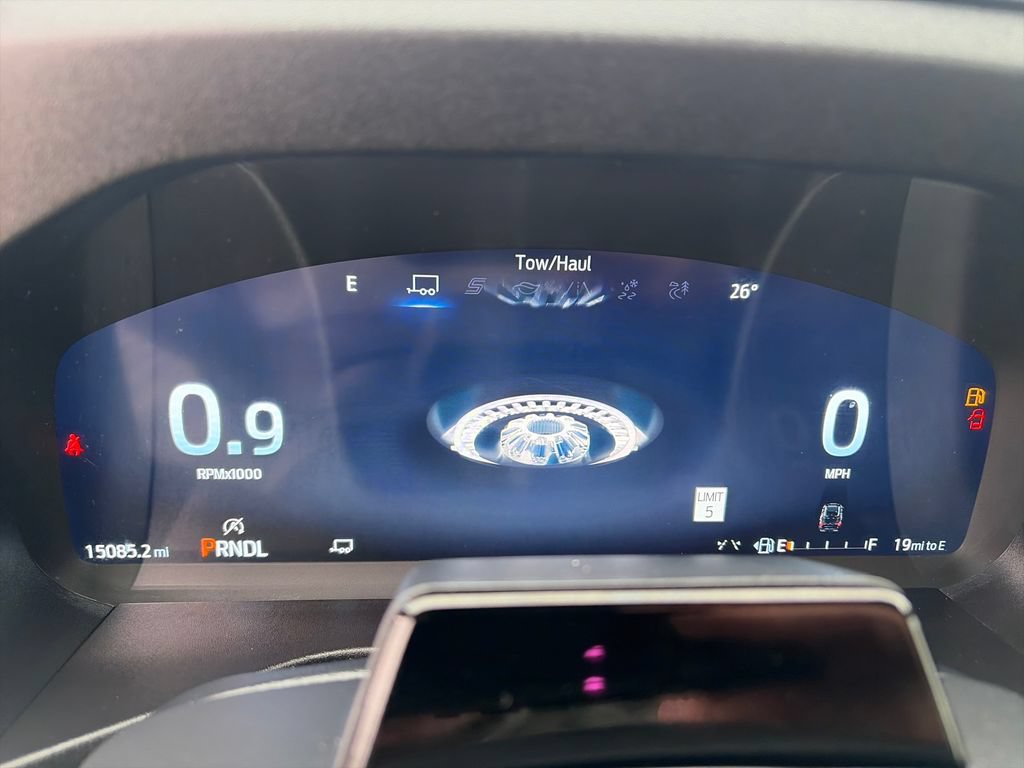 Used 2025 Ford Explorer Platinum AWD/4WD image 32