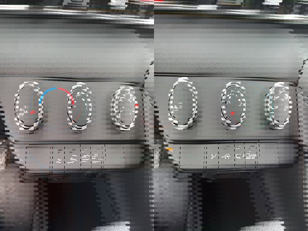 New 2026 Hyundai Elantra SE image 20