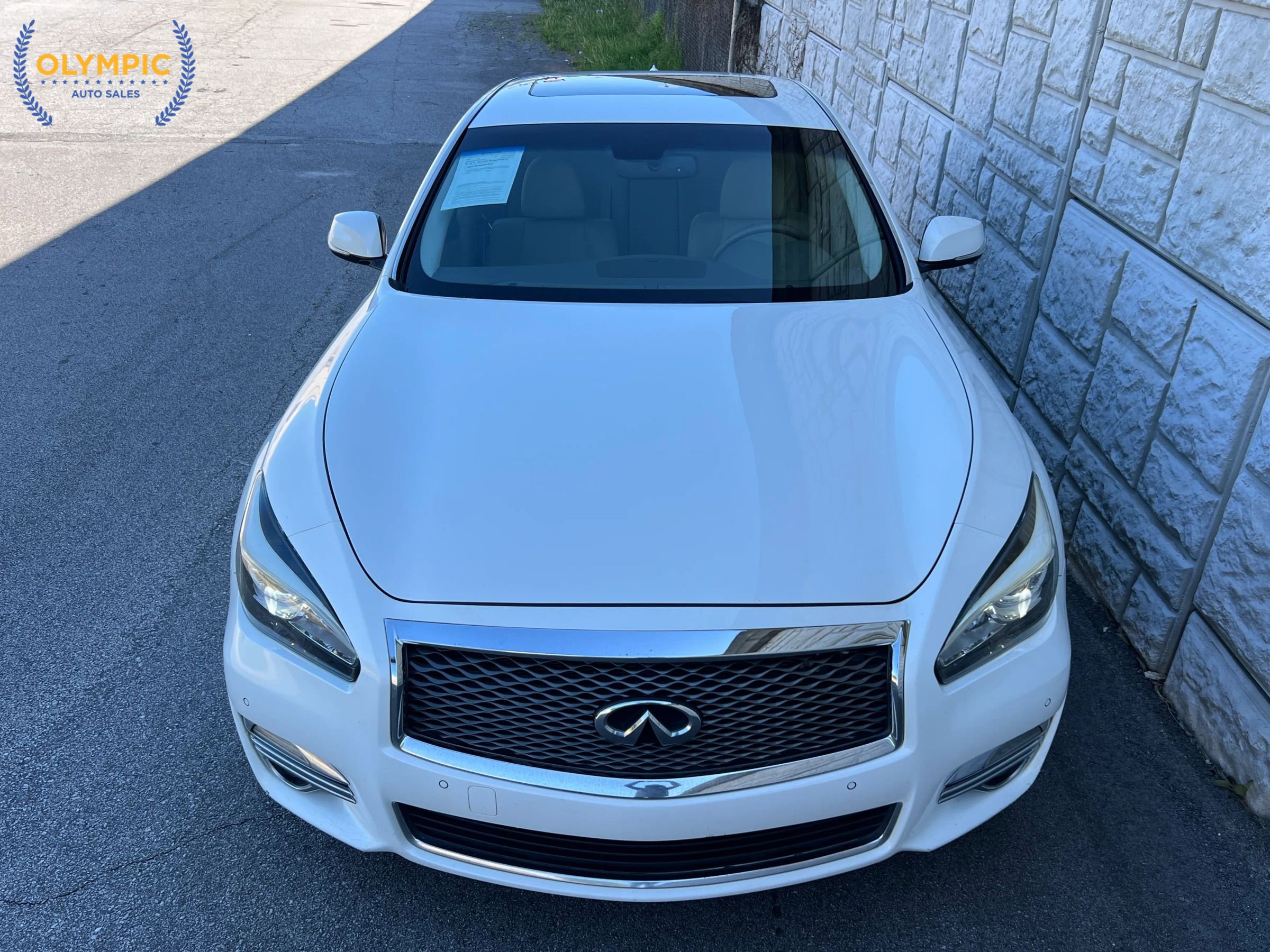 Used 2015 INFINITI Q70 3.7 RWD image 2