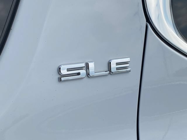 Used 2019 GMC Acadia SLE FWD image 4