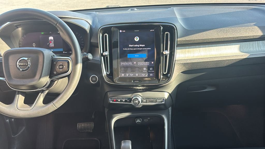 Certified 2024 Volvo XC40 B5 Core image 6