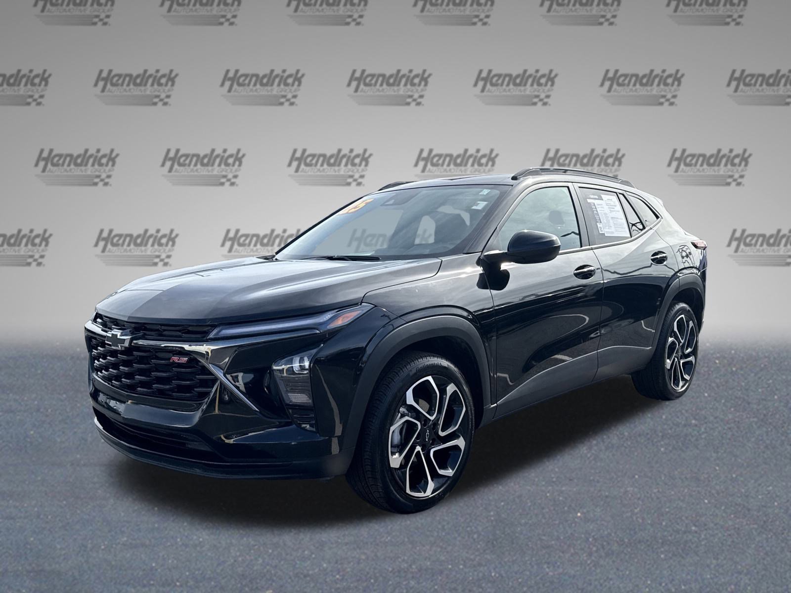 Certified 2025 Chevrolet Trax RS w/ Driver Confidence Package image 9