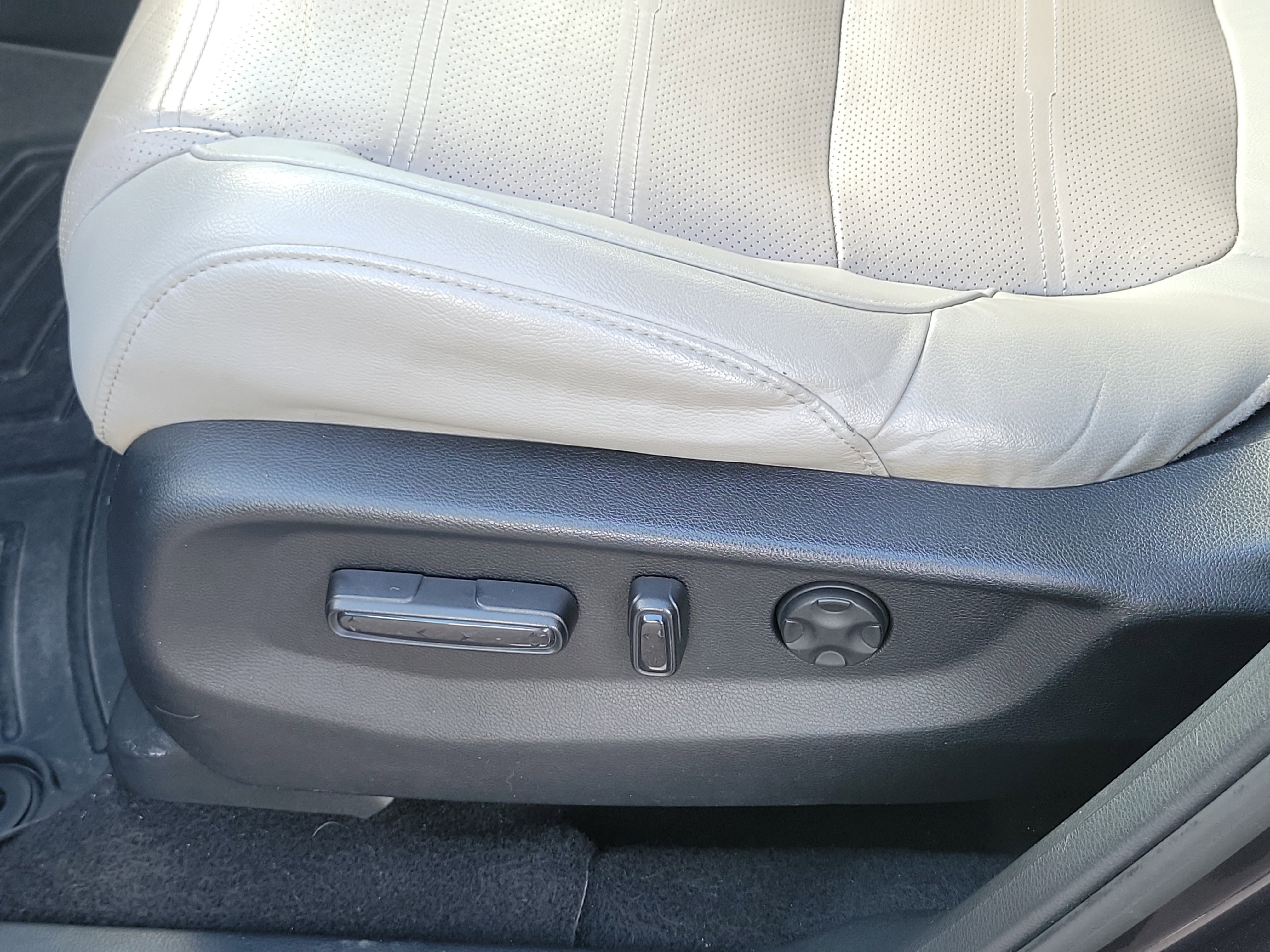 Used 2018 Honda CR-V Touring image 21