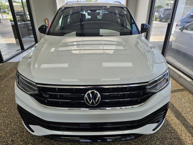 Used 2022 Volkswagen Tiguan SE R-Line AWD/4WD image 6