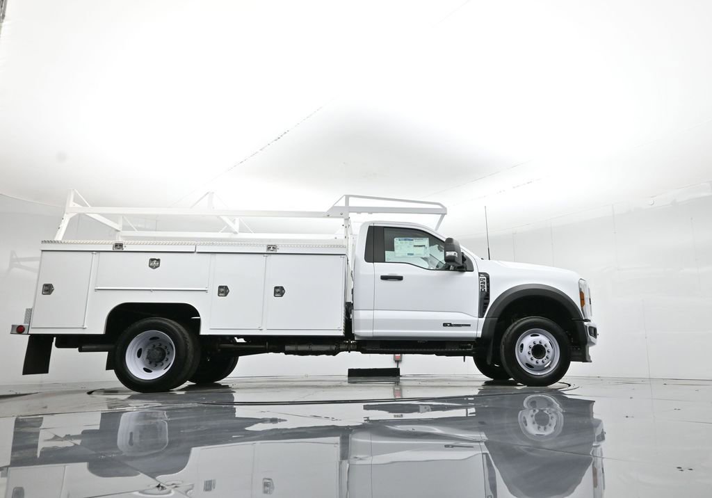 New 2025 Ford F450 XL w/ XL Chrome Package RWD image 52
