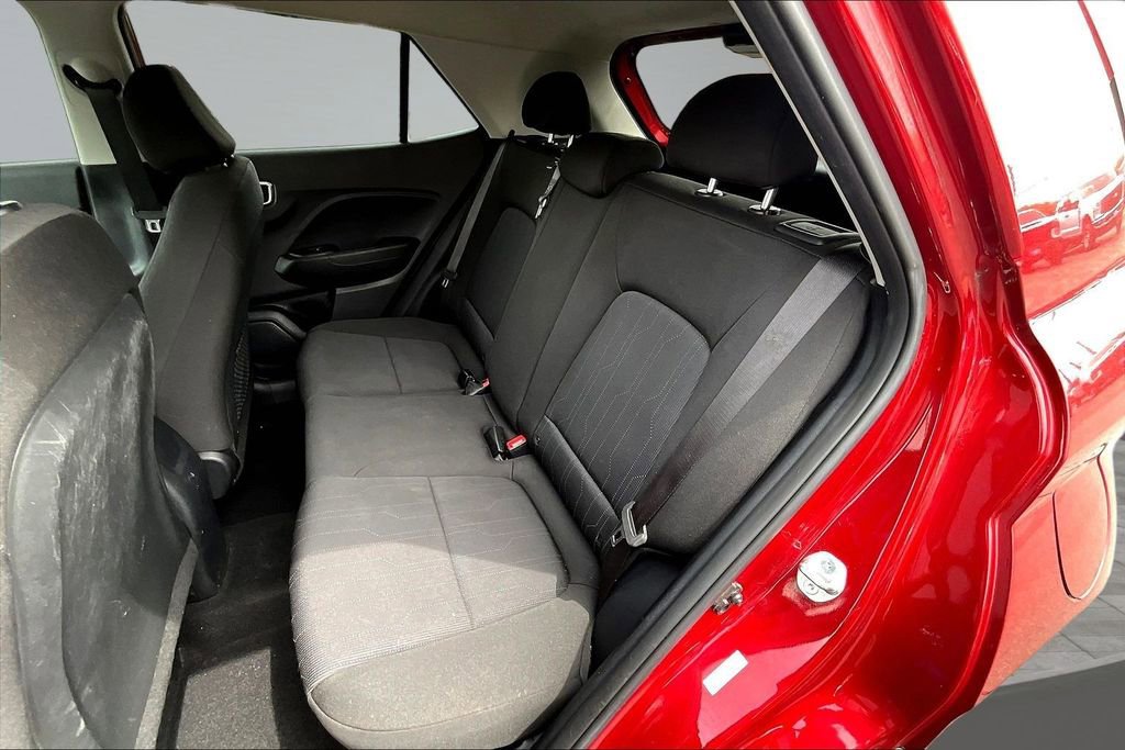 Used 2023 Hyundai Venue SE w/ Cargo Package FWD image 25