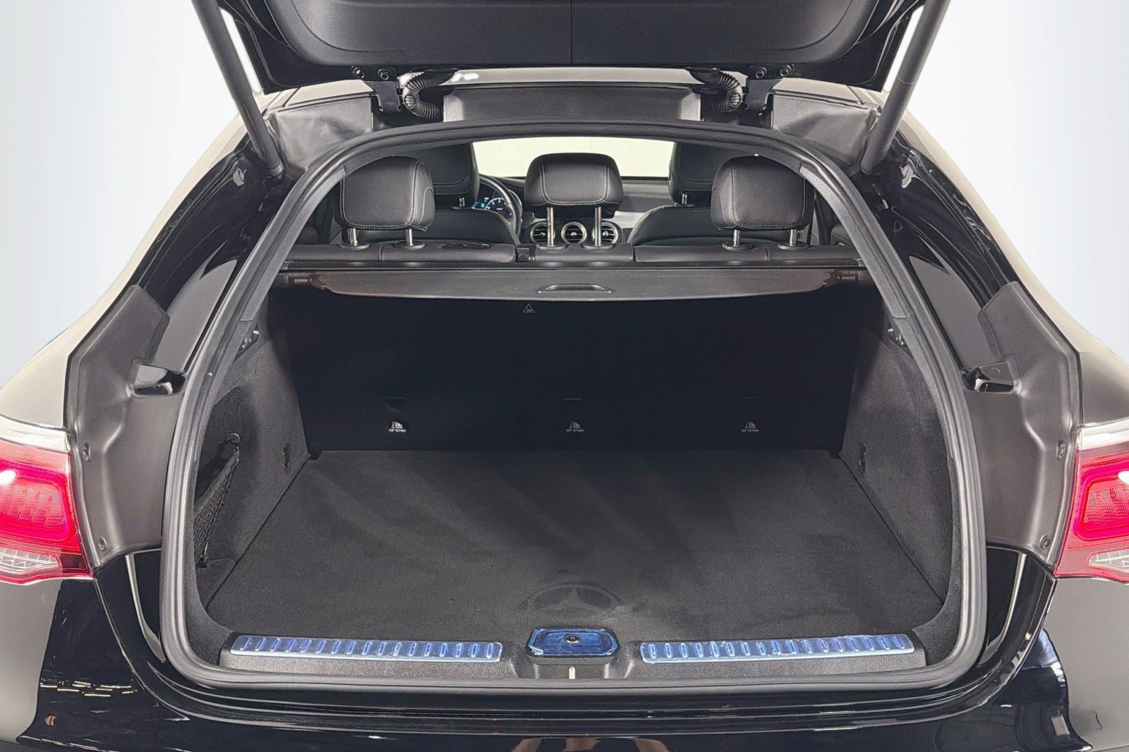 Certified 2023 Mercedes-Benz GLC 300 4MATIC Coupe image 24