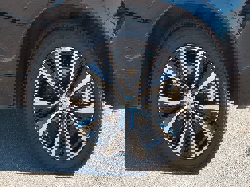 Used 2024 Volvo XC60 B5 Plus w/ Protection Package Premier image 13