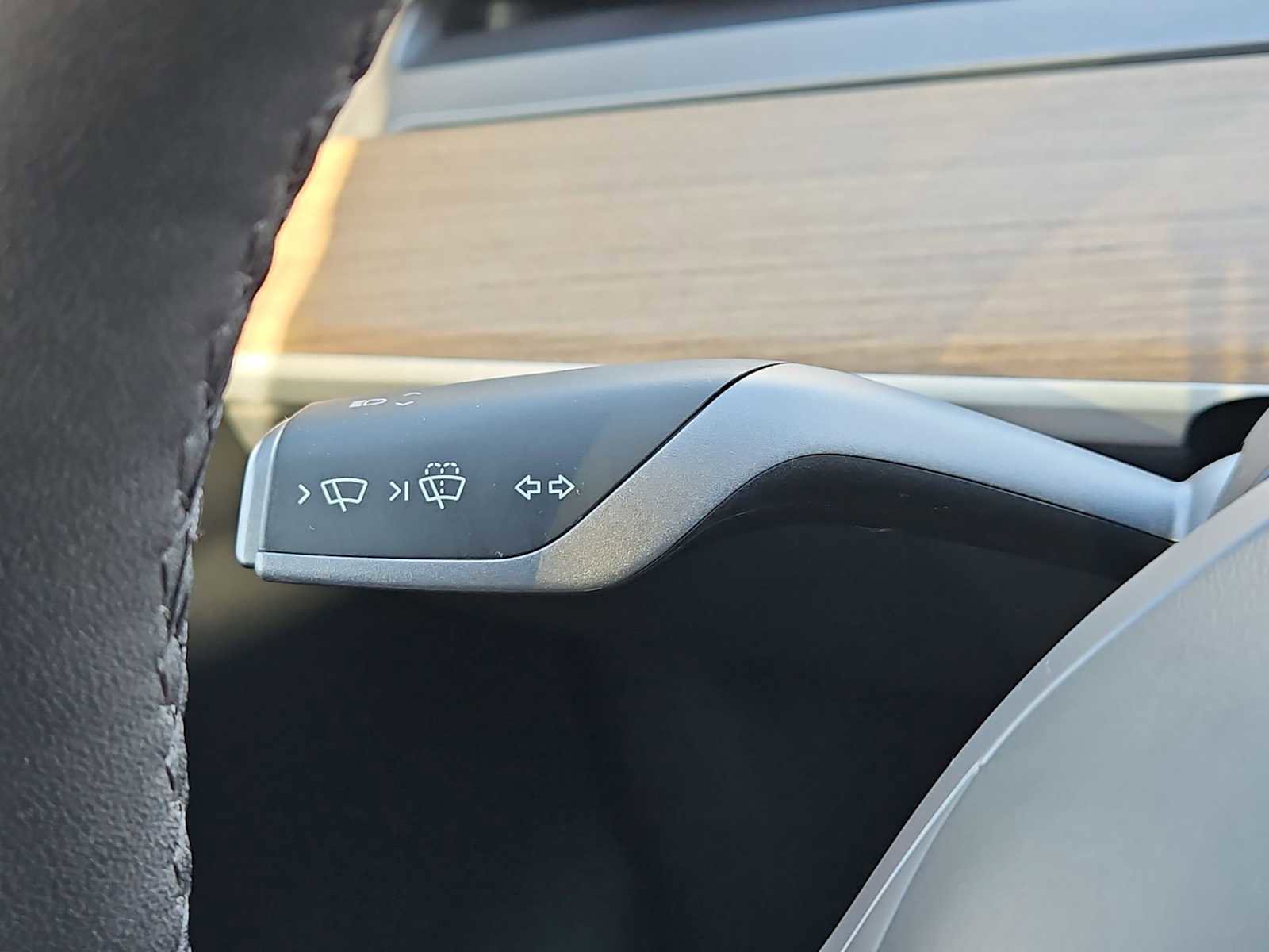 Used 2024 Tesla Model Y Long Range image 26