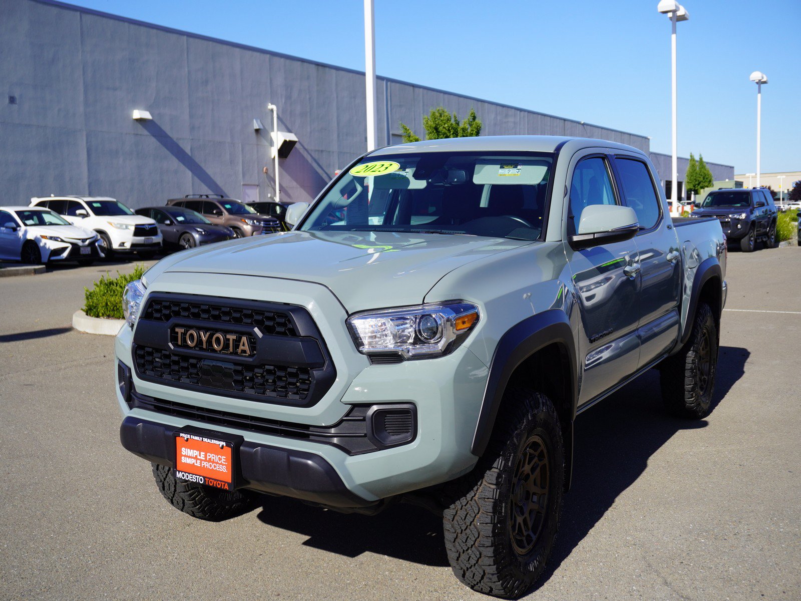 Used 2023 Toyota Tacoma 4x4 Double Cab w/ Trail Edition image 7