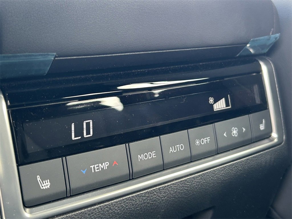 Used 2025 Lexus GX 550 image 13