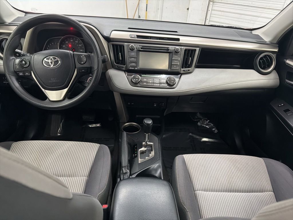 Used 2015 Toyota RAV4 XLE image 21