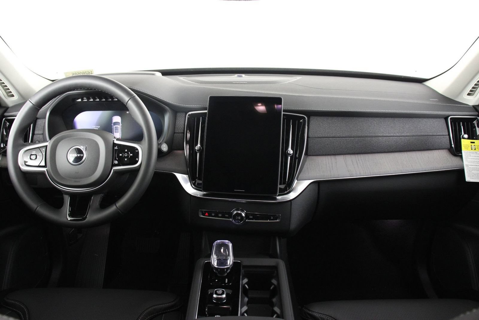 New 2026 Volvo XC90 B6 Ultra w/ Protection Package AWD/4WD image 5