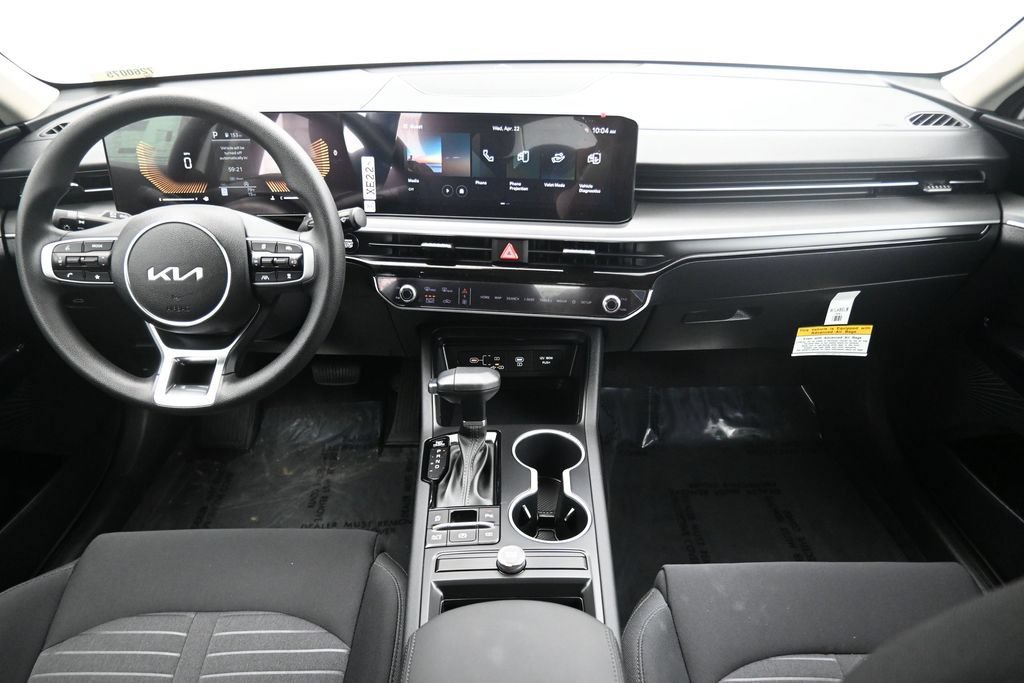 New 2026 Kia K5 LXS FWD image 32