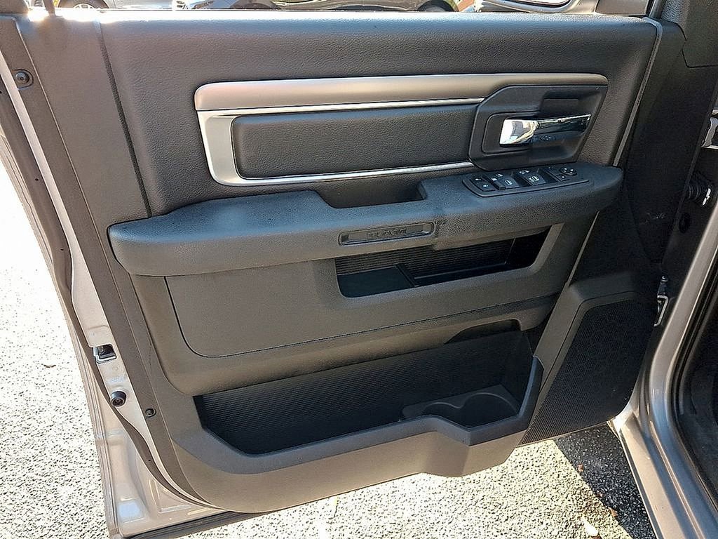 Used 2024 RAM 1500 Classic Warlock image 12