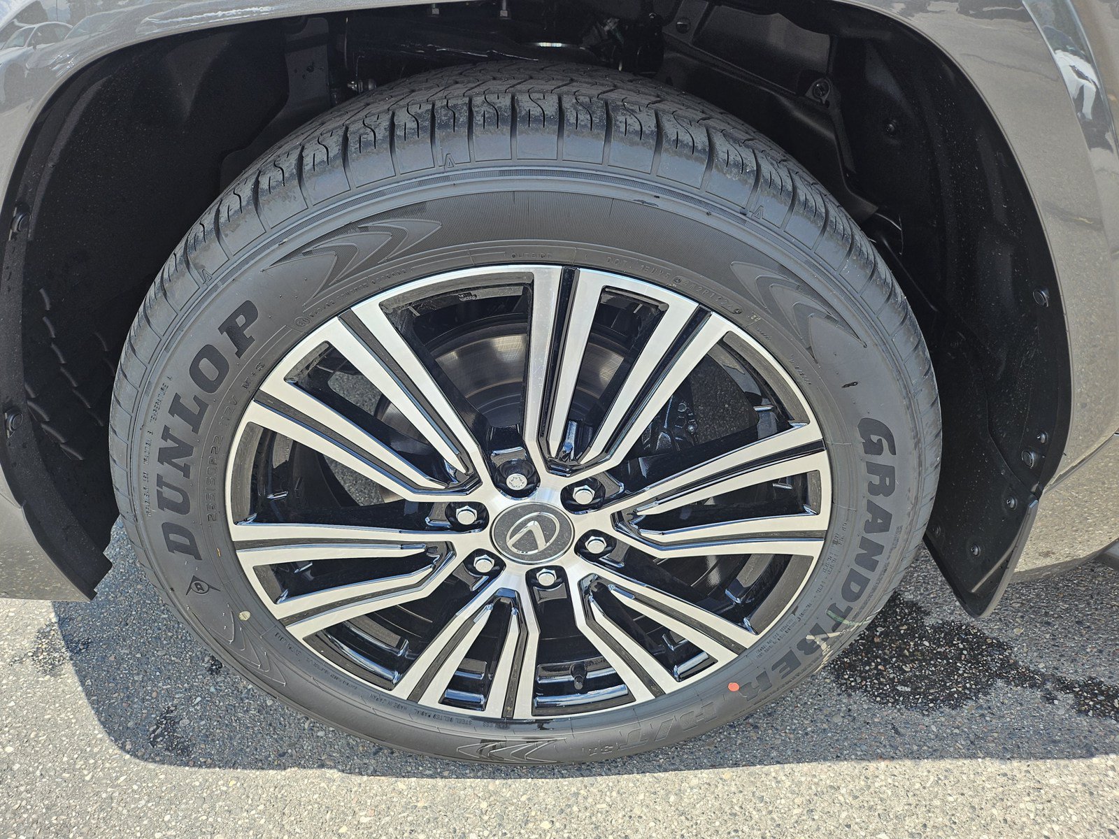 New 2026 Lexus LX 600 4WD w/ Luxury Package image 17