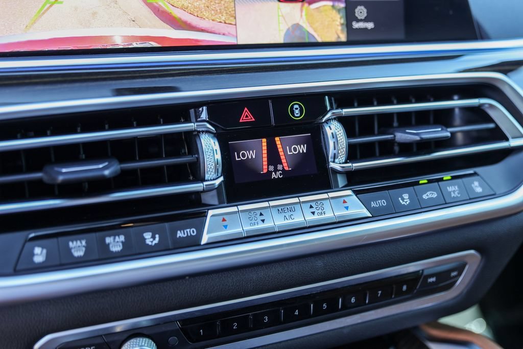 Used 2021 BMW X6 sDrive40i w/ Executive Package RWD image 21