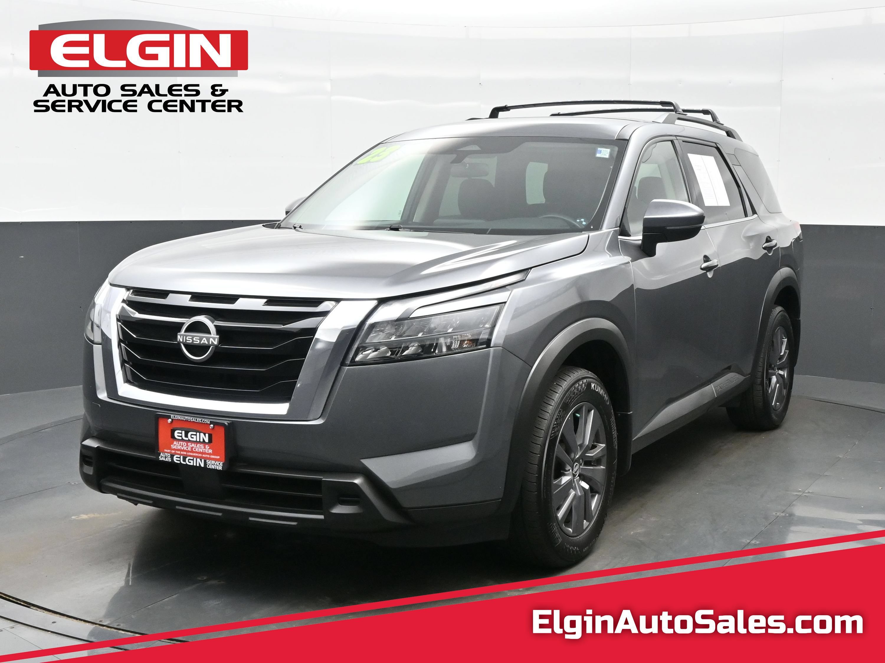 Used 2023 Nissan Pathfinder SV AWD/4WD image 1
