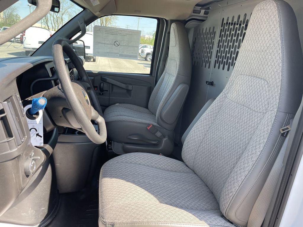 New 2026 Chevrolet Express 2500 Extended w/ Driver Convenience Package image 7