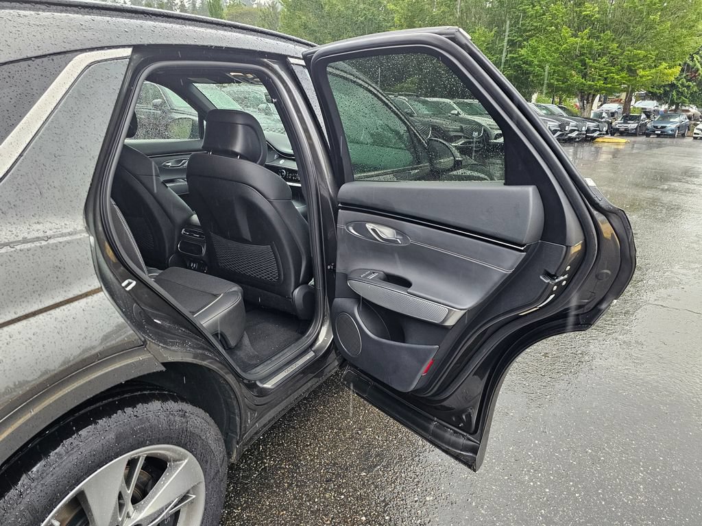 Certified 2025 Genesis GV70 3.5T Sport AWD/4WD image 26