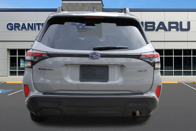 Used 2025 Subaru Forester Premium AWD/4WD image 9