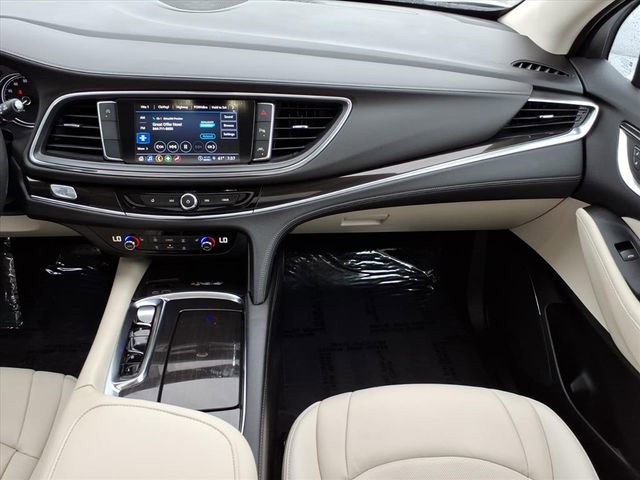 Used 2024 Buick Enclave Essence w/ Experience Buick Package image 19