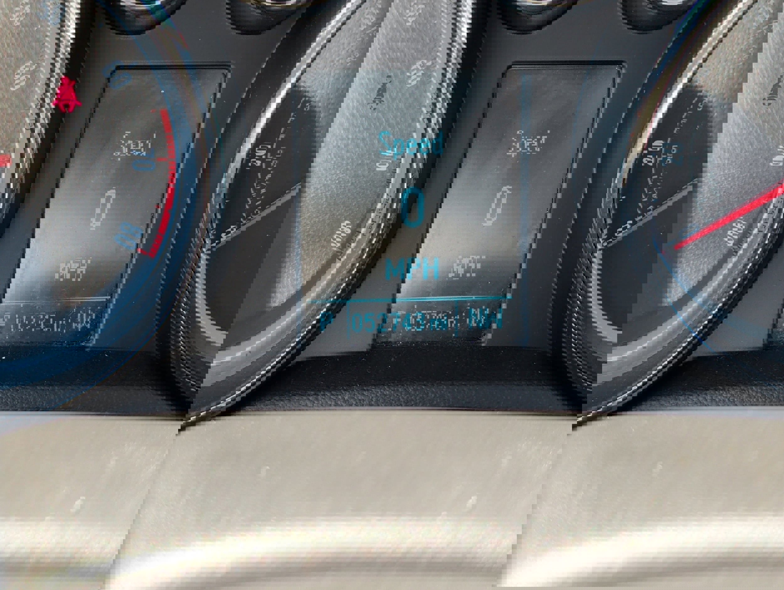 Used 2015 Buick Encore Leather AWD/4WD image 28