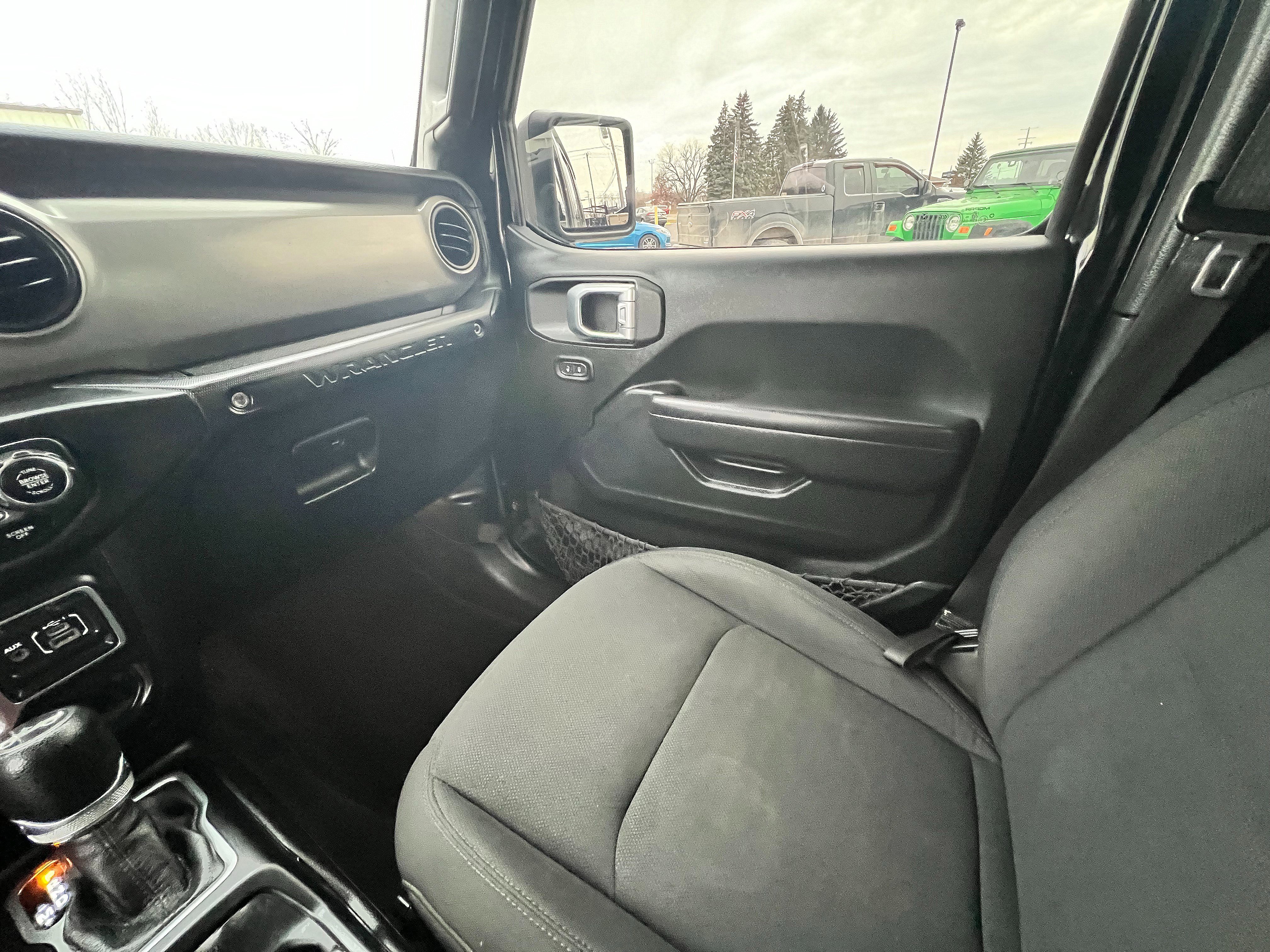 Used 2018 Jeep Wrangler Unlimited Sport S image 15