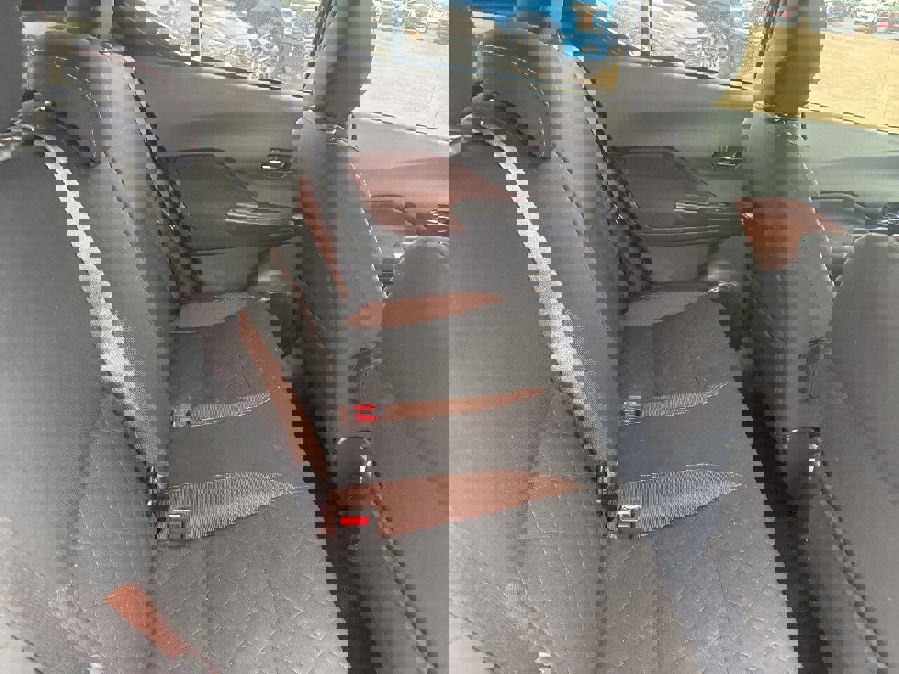 Used 2019 Nissan Kicks SR image 29