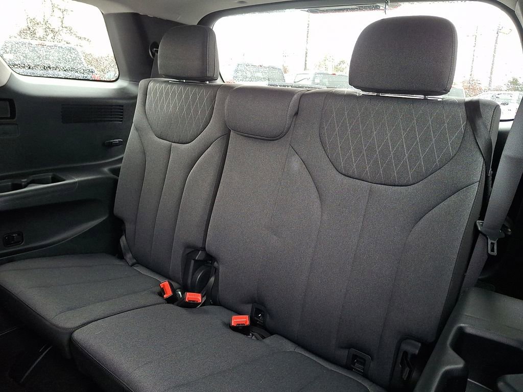 Used 2021 Hyundai Palisade SE w/ Cargo Package image 11
