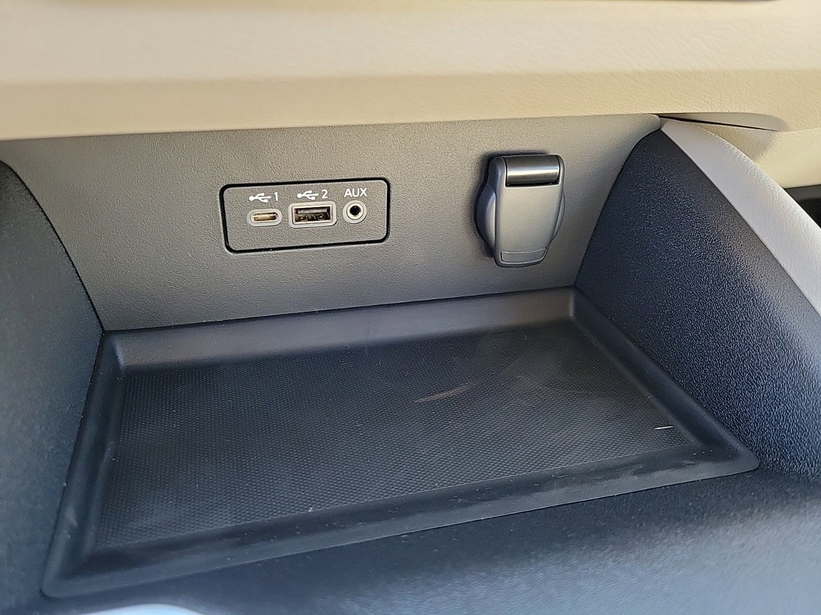 New 2025 Nissan Altima 2.5 SV FWD image 32
