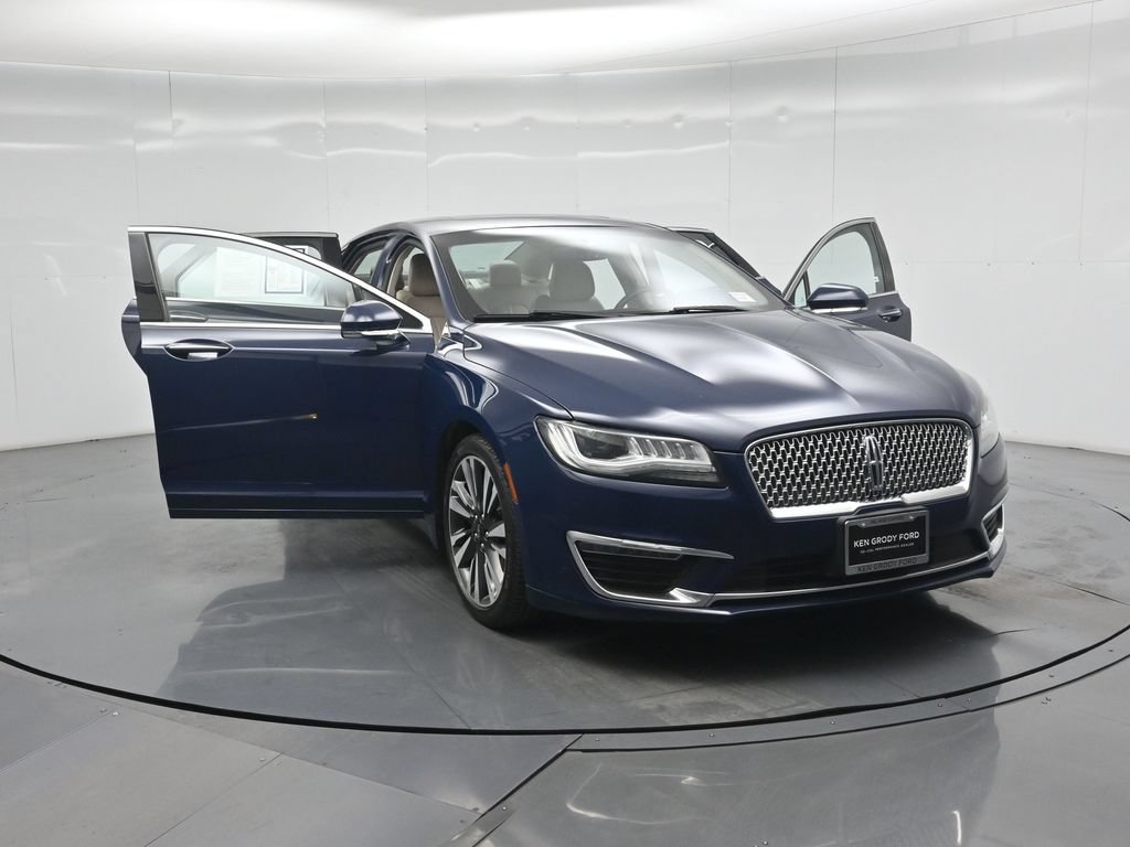 Used 2018 Lincoln MKZ Reserve FWD image 27