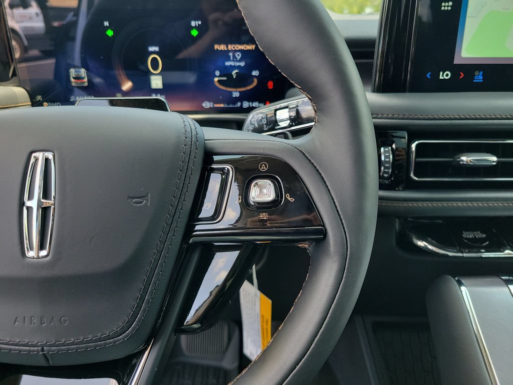 New 2026 Lincoln Aviator AWD image 26