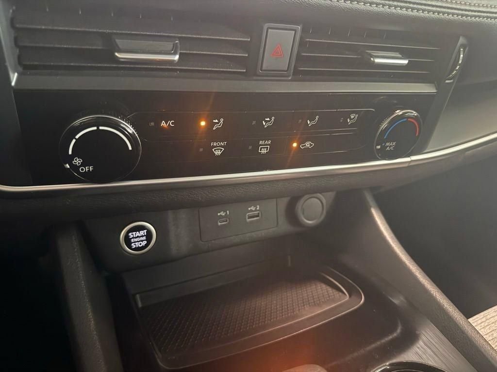 Used 2022 Nissan Rogue S AWD/4WD image 13