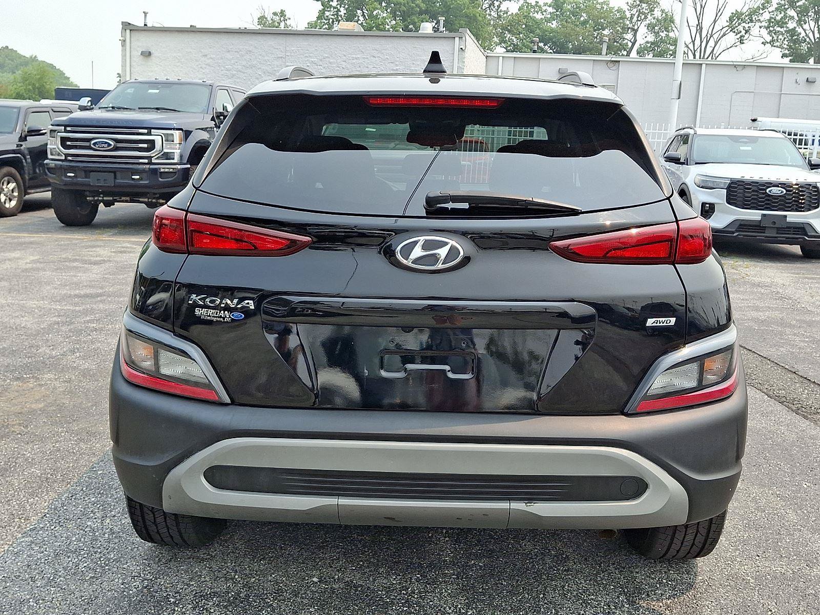 Used 2023 Hyundai Kona SEL w/ Cargo Package AWD/4WD image 6
