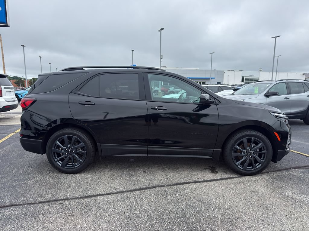 Certified 2023 Chevrolet Equinox RS FWD image 4