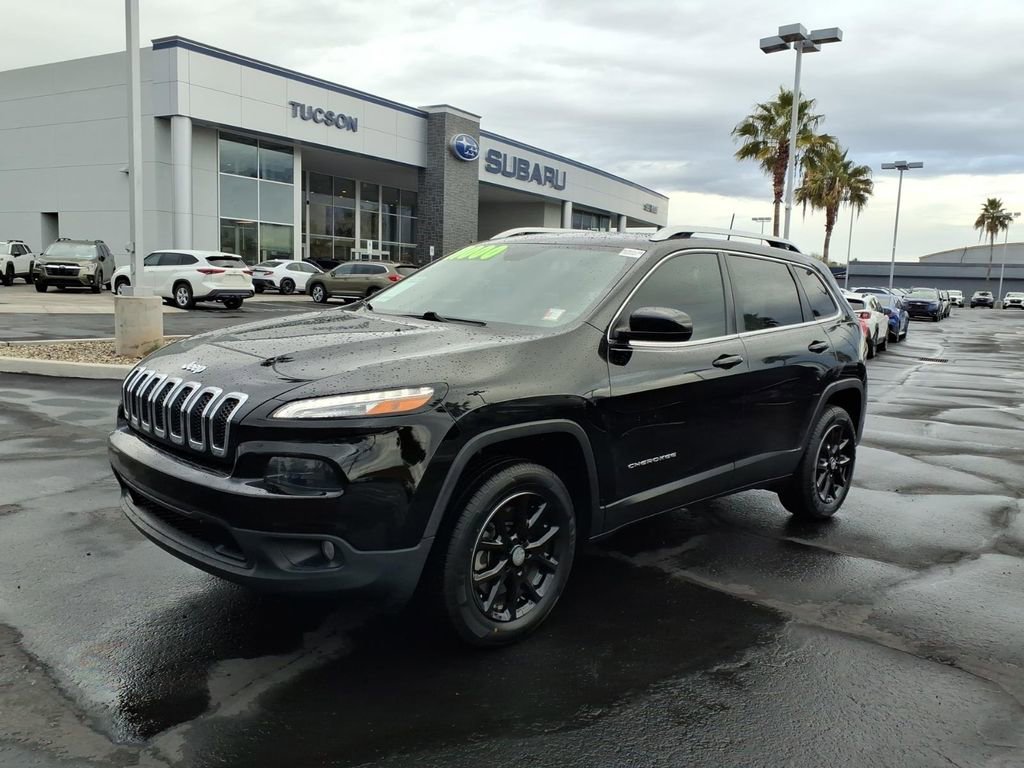 Used 2018 Jeep Cherokee Latitude Plus w/ Comfort/Convenience Group image 6