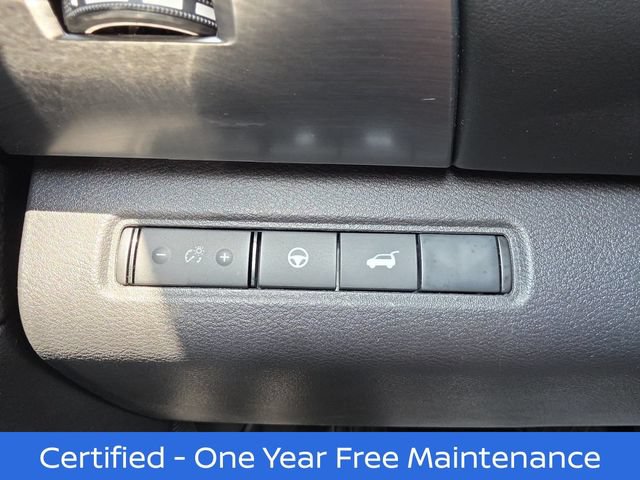 Certified 2025 Nissan Pathfinder SL FWD image 10