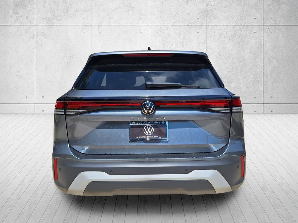 Used 2025 Volkswagen Tiguan SE FWD image 6