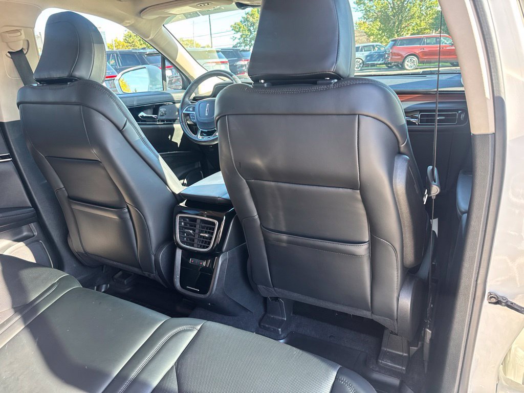 Used 2023 Lincoln Nautilus Reserve w/ Equipment Group 201A AWD/4WD image 19