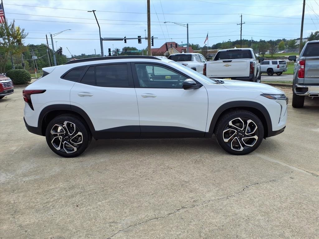 New 2026 Chevrolet Trax RS w/ Sunroof Package image 7