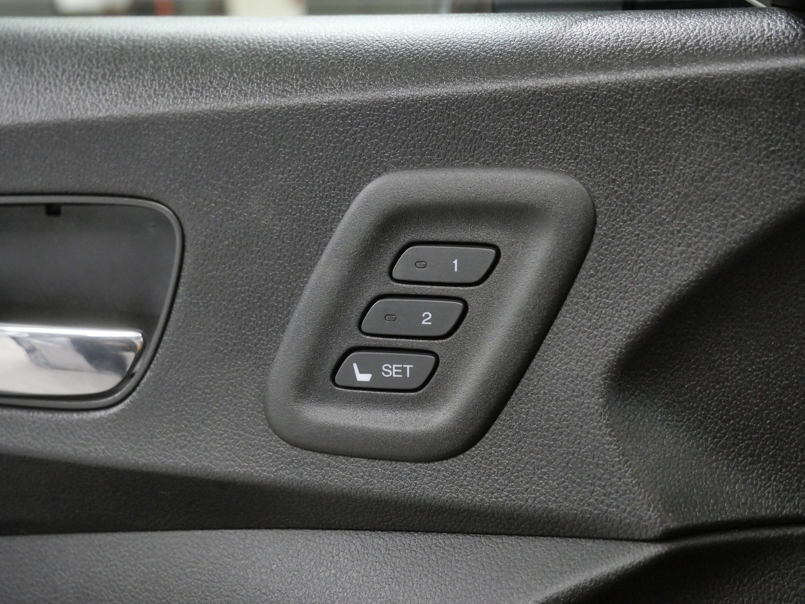 Used 2015 Honda CR-V Touring image 34