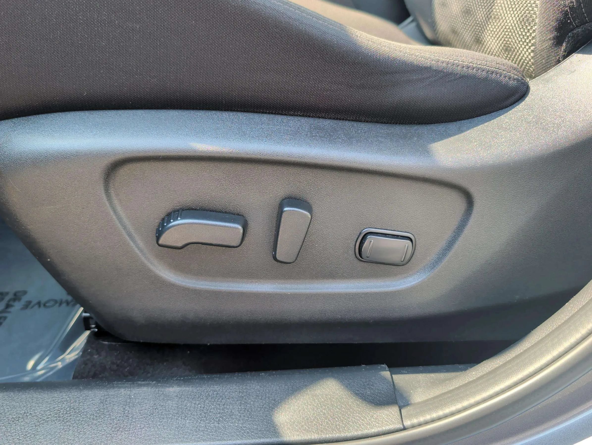 Used 2021 Nissan Rogue Sport SV FWD image 14