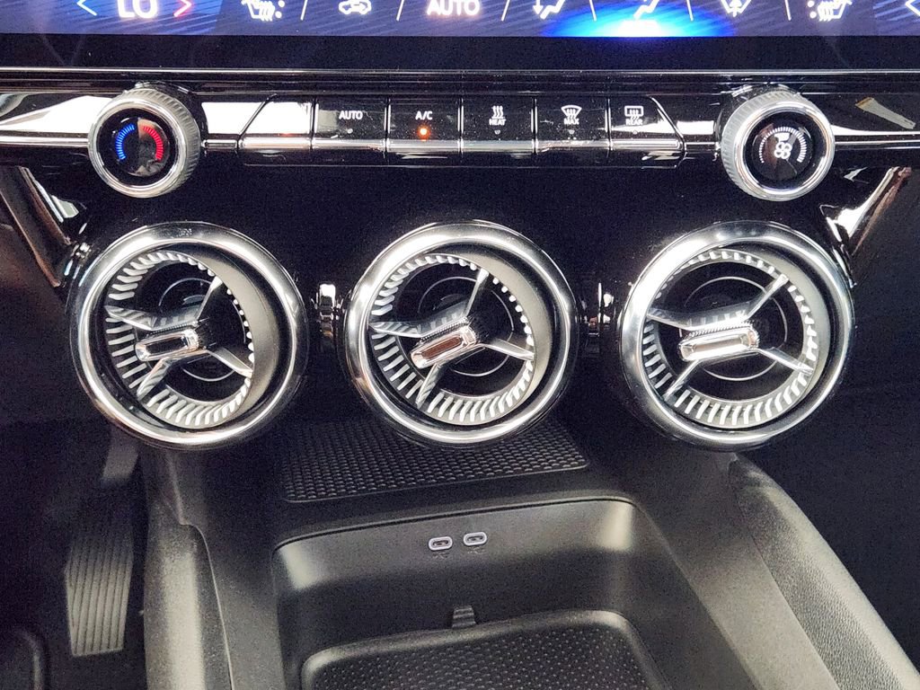 New 2025 Chevrolet Blazer EV LT image 14